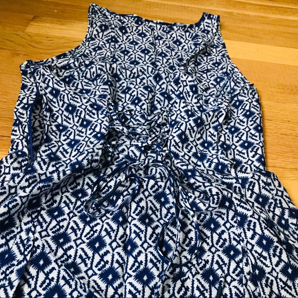 Fun, flirty summer dress w/ criss-cross back tie.